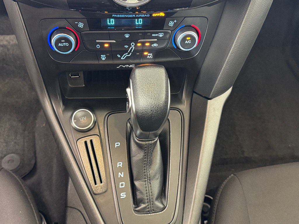Used 2017 Ford Focus SEL FWD image 18