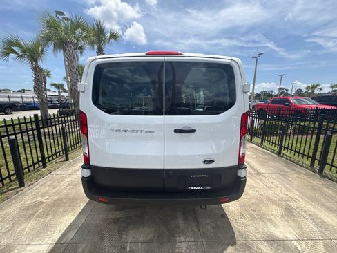 Used 2025 Ford Transit 250 Low Roof w/ Exterior Upgrade Package RWD image 6