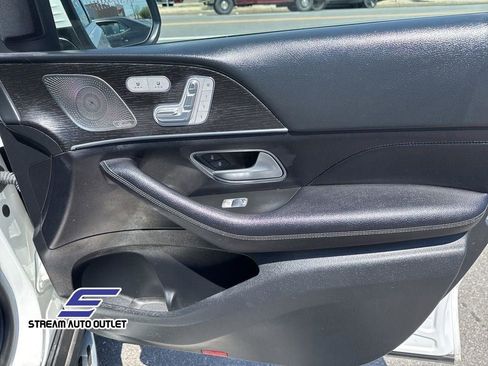 Used 2022 Mercedes-Benz GLS 450 4MATIC image 35