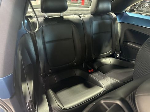 Used 2017 Volkswagen Beetle 1.8T SE FWD image 30