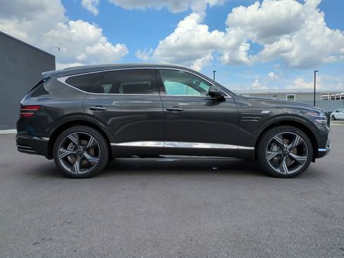 Used 2025 Genesis GV80 3.5T Prestige AWD/4WD image 3