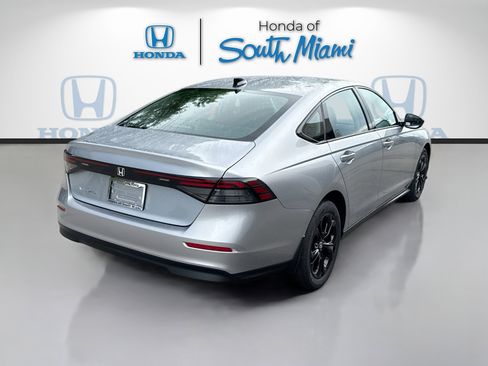 New 2025 Honda Accord SE image 6