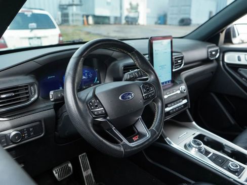Used 2020 Ford Explorer ST w/ ST High-Performance Pack image 7
