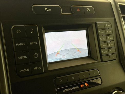 Used 2017 Ford F150 XLT image 21