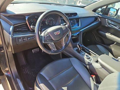 Used 2022 Cadillac XT5 Sportv w/ Technology Package image 10