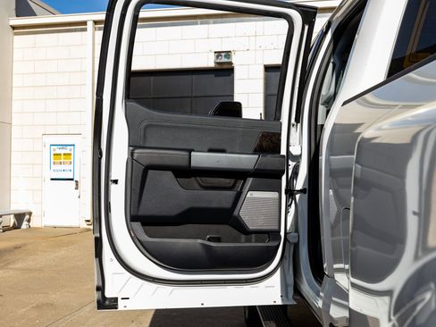 Used 2023 Ford F350 Lariat w/ Lariat Ultimate Package image 37