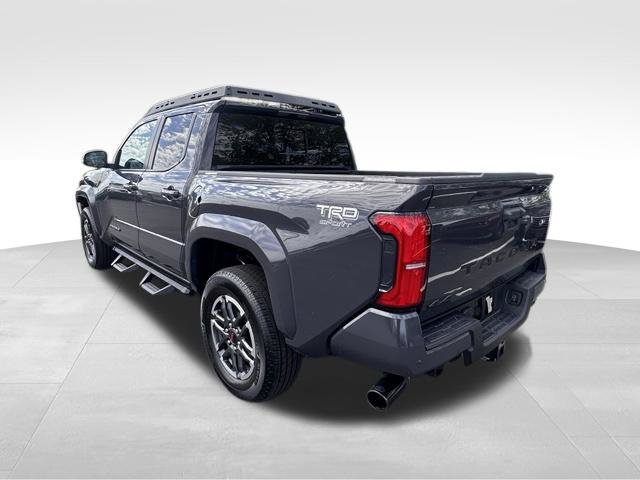 Used 2024 Toyota Tacoma TRD Sport w/ TRD Sport Upgrade Package AWD/4WD image 5