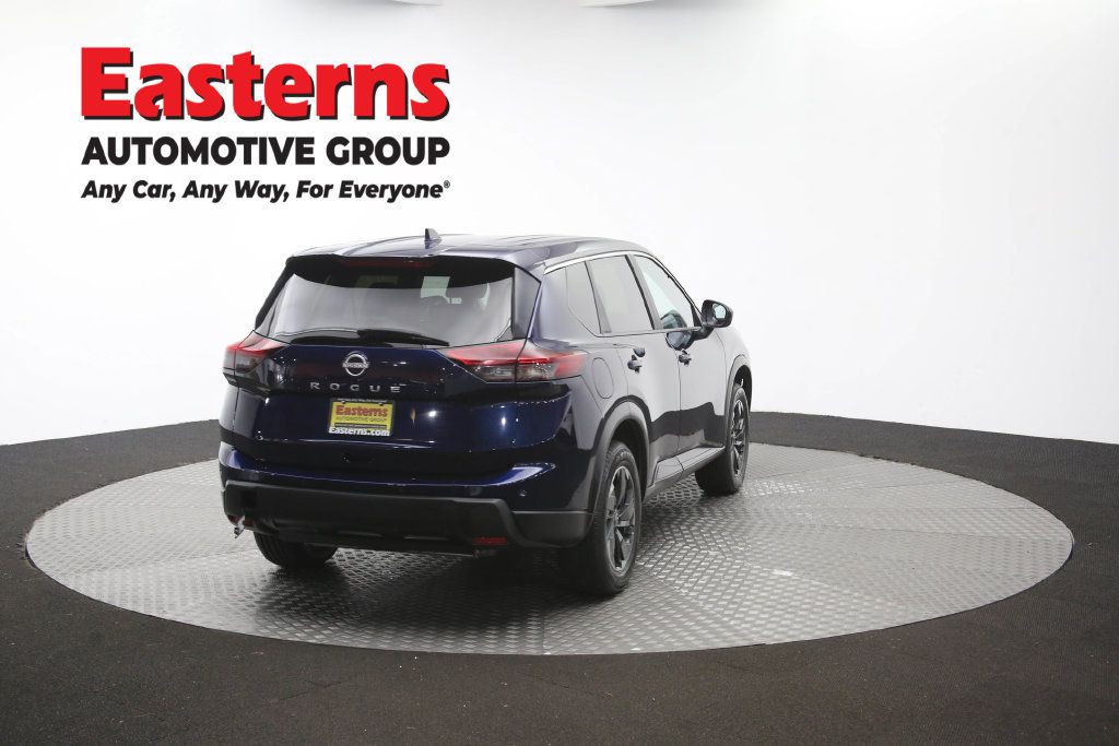 Used 2025 Nissan Rogue SV AWD/4WD image 43