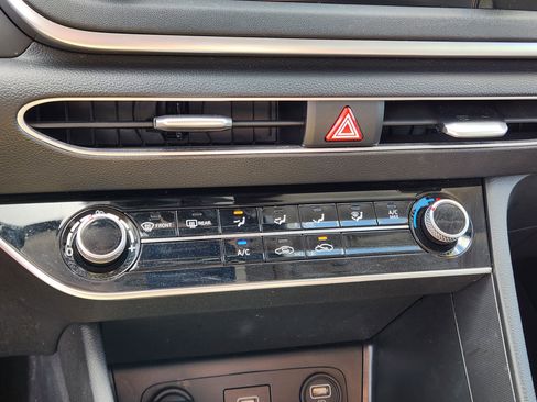 Certified 2022 Hyundai Sonata SE w/ Cargo Package image 20