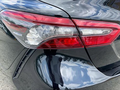 Used 2021 Toyota Camry XSE FWD image 28