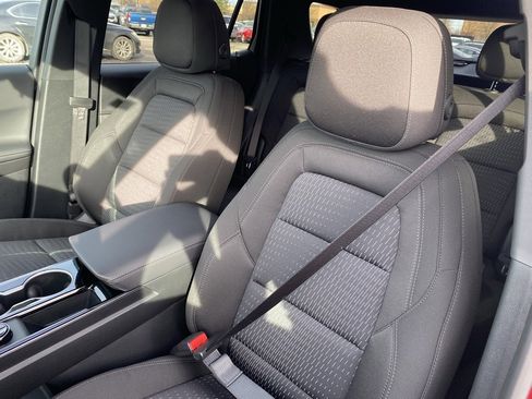 New 2026 Chevrolet Equinox LT w/ Midnight Edition image 11