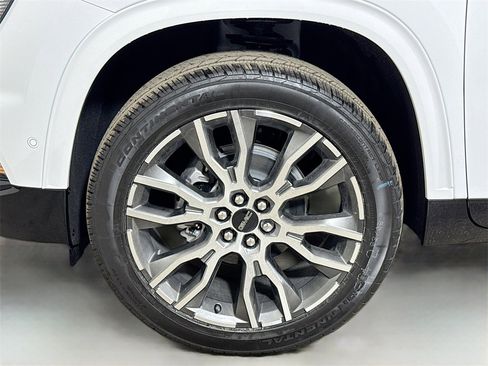 New 2026 GMC Acadia Denali Ultimate w/ LPO, Floor Liner Package image 19