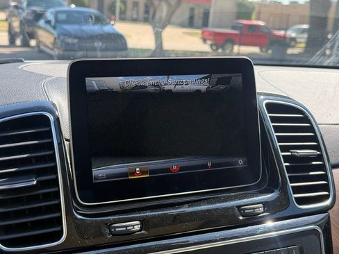 Used 2019 Mercedes-Benz GLE 43 AMG 4MATIC image 11
