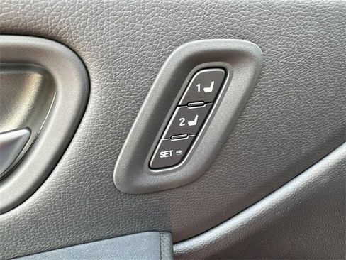 New 2025 Honda Pilot EX-L image 17