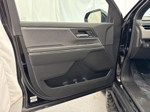 New 2026 GMC Sierra EV Elevation image 16