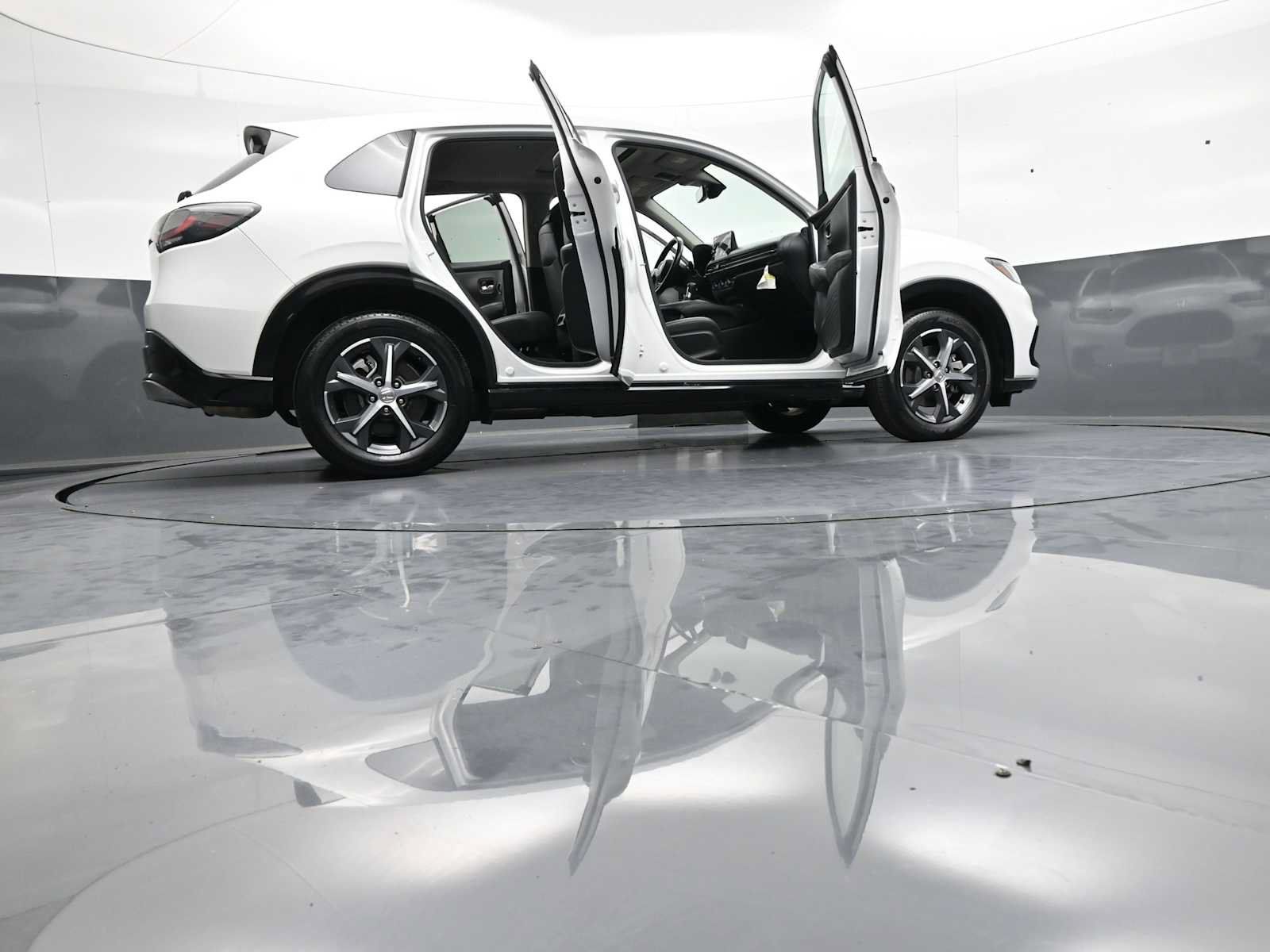 Certified 2023 Honda HR-V EX-L image 45