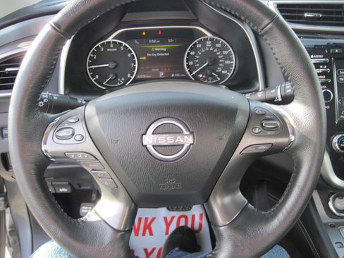 Used 2023 Nissan Murano SV image 13