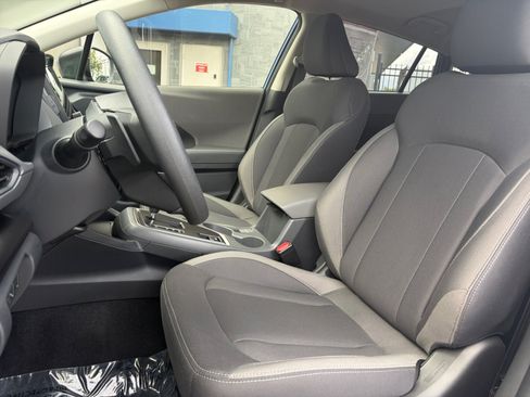 Used 2025 Subaru Crosstrek 2.5i Premium AWD/4WD image 14