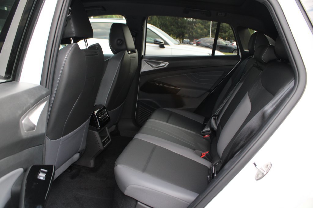 Used 2024 Volkswagen ID.4 S RWD image 14