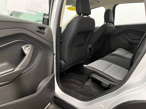 Used 2019 Ford Escape S image 28