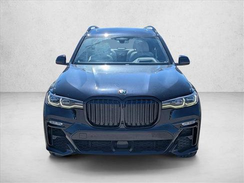 Used 2020 BMW X7 xDrive40i w/ M Sport Package image 2
