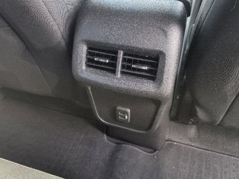 Used 2021 Chevrolet Equinox LS w/ LS Convenience Package image 14