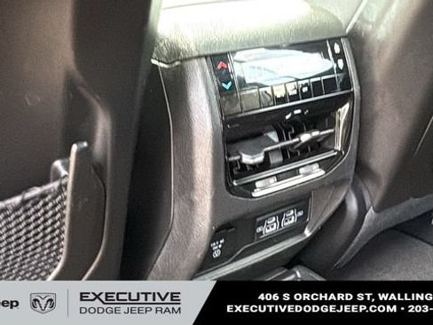 Used 2023 Jeep Grand Cherokee L Laredo AWD/4WD image 26