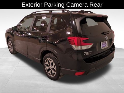 Used 2024 Subaru Forester Premium image 7