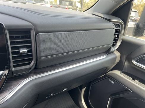 Used 2025 Chevrolet Silverado 2500 LTZ w/ LTZ Plus Package image 39