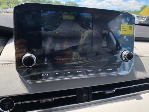 New 2025 Mitsubishi Outlander 4WD Plug-In Hybrid image 13