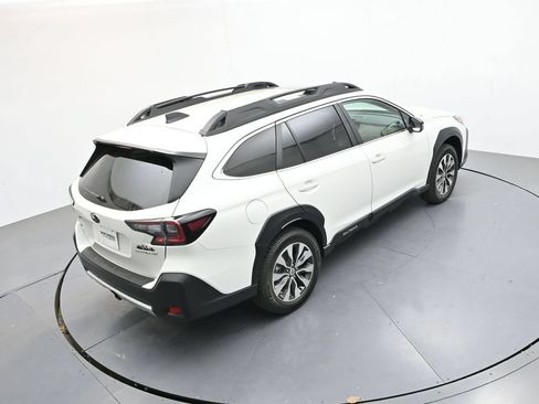 Certified 2025 Subaru Outback Limited AWD/4WD image 35