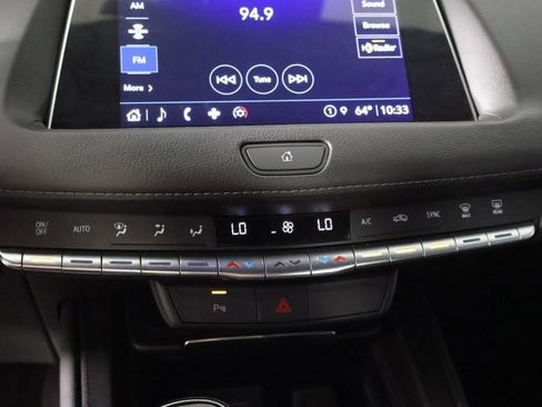 Used 2022 Cadillac XT4 Premium Luxury w/ Safety Alert Package image 40