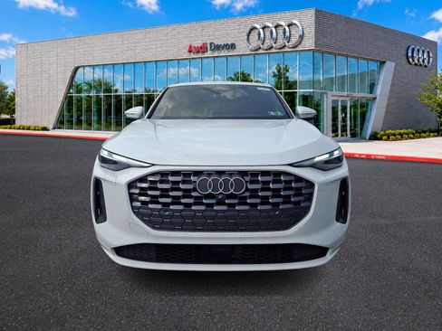 Used 2025 Audi Q5 Premium w/ Convenience Package AWD/4WD image 2