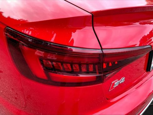 Used 2019 Audi S4 Premium Plus w/ Premium Plus Package AWD/4WD image 12