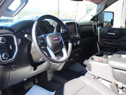 Used 2022 GMC Sierra 2500 SLE w/ SLE Convenience Package image 13
