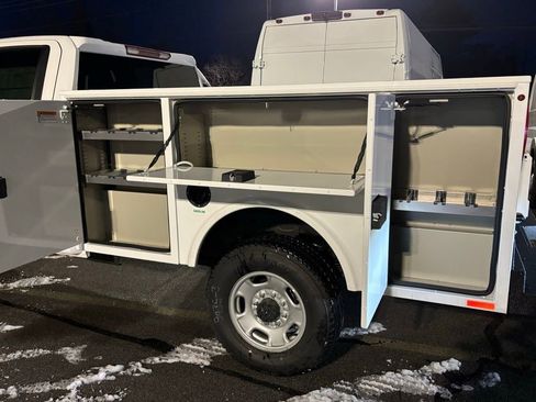 New 2025 GMC Sierra 2500 Pro w/ Convenience Package AWD/4WD image 10
