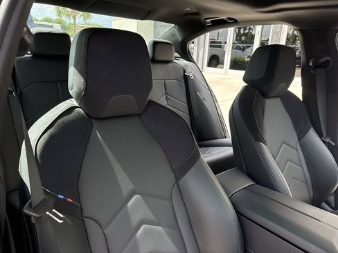 Used 2025 BMW 540i xDrive image 47