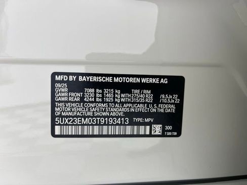 Used 2026 BMW X7 xDrive40i w/ Executive Package image 27