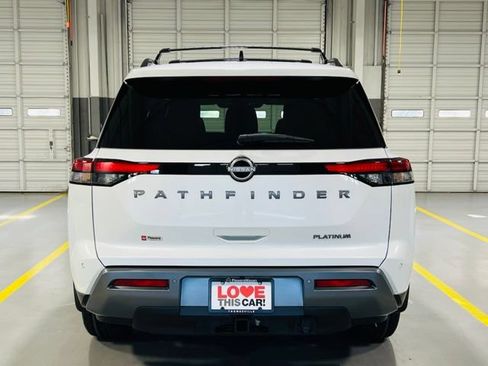 New 2026 Nissan Pathfinder Platinum FWD image 19