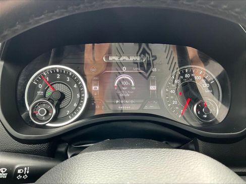 Used 2024 RAM 1500 Laramie image 23