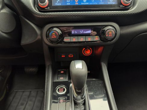 Certified 2022 Nissan Kicks SV FWD image 22