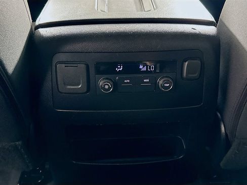 Used 2020 Chevrolet Tahoe LS AWD/4WD image 24