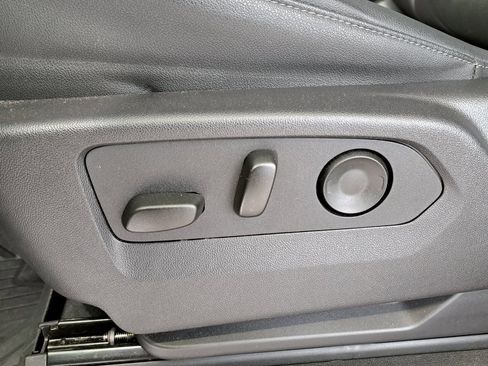 Used 2024 Chevrolet Silverado 1500 LT Trail Boss w/ Convenience Package II image 25