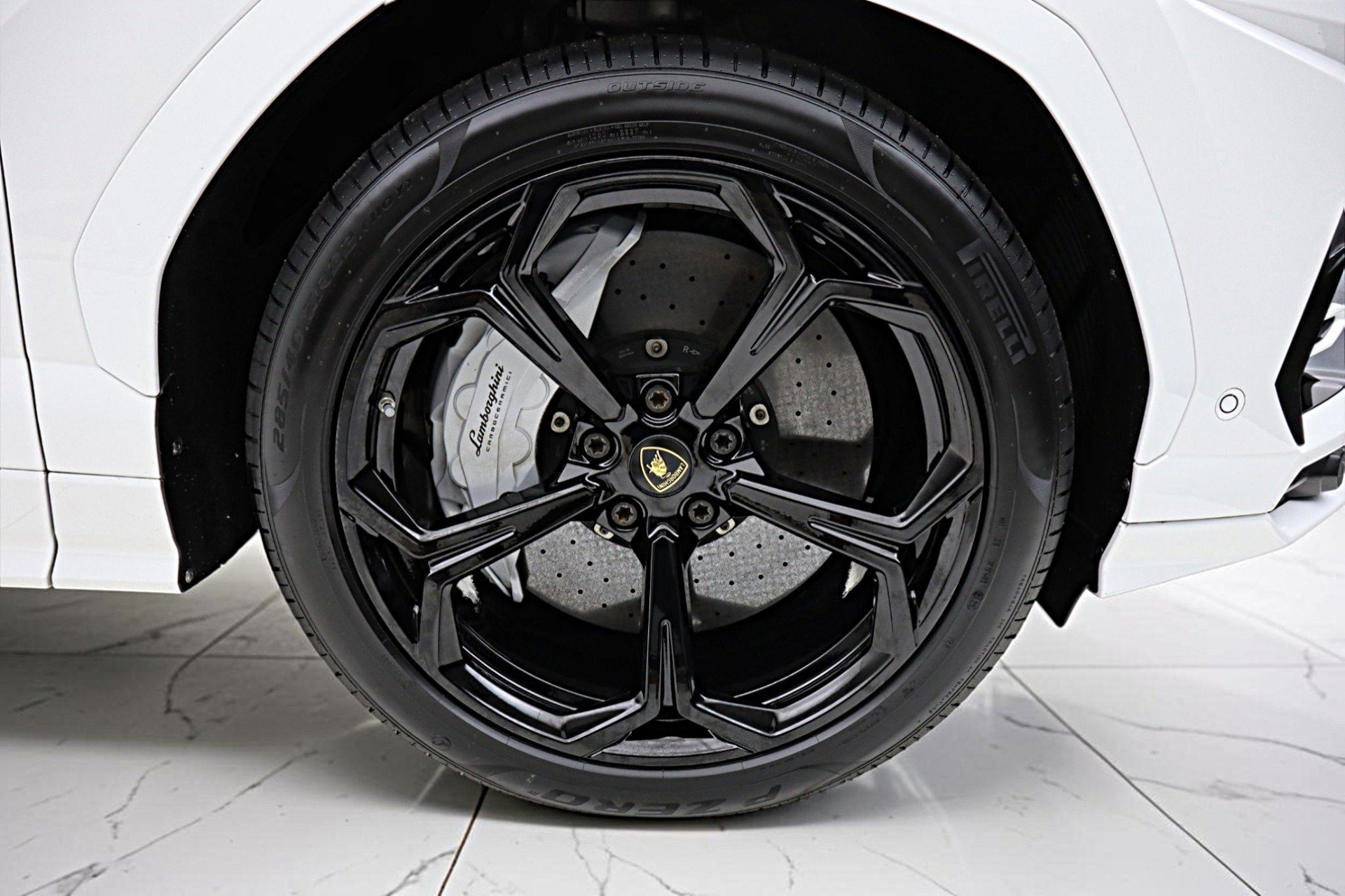 Used 2020 Lamborghini Urus AWD/4WD image 48