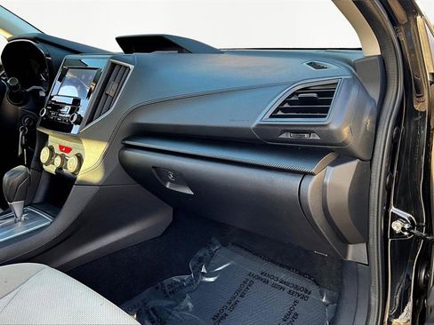 Used 2023 Subaru Impreza Premium image 17