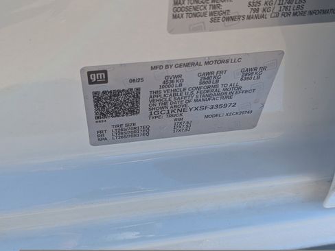 Certified 2025 Chevrolet Silverado 2500 LT w/ Convenience Package image 32