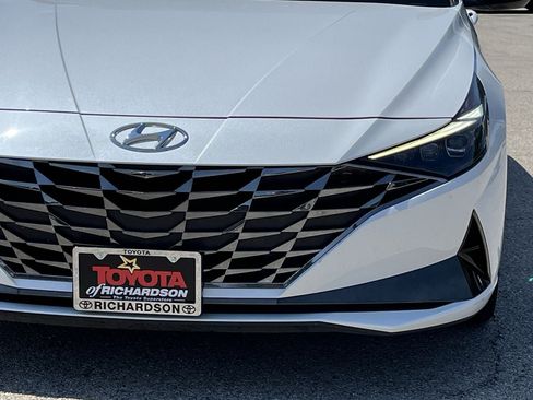 Used 2021 Hyundai Elantra Limited FWD image 8