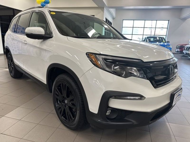 Certified 2022 Honda Pilot Special Edition image 1
