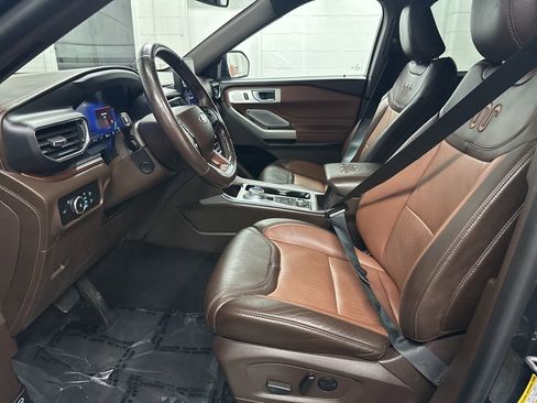 Used 2023 Ford Explorer King Ranch w/ Technology Package AWD/4WD image 19