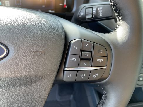 New 2025 Ford Maverick Lariat w/ Black Appearance Package image 18